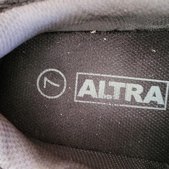 Size 7 & 12 steel toe shoes - Picture 3 of 4